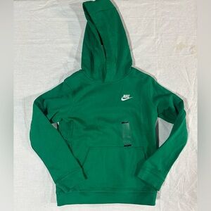 NWT Nike Kids Club Fleece Green Hoodie. Size Large
